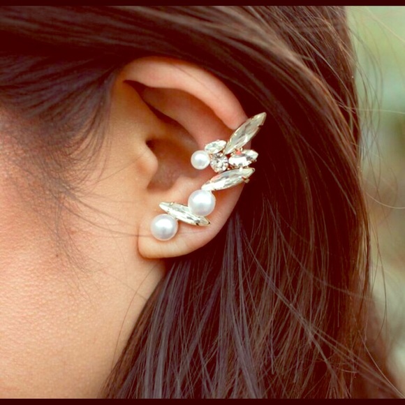 T&J Designs Jewelry - 🛍2 for $20🛍 LAST ONE‼️NWT Cuff Set